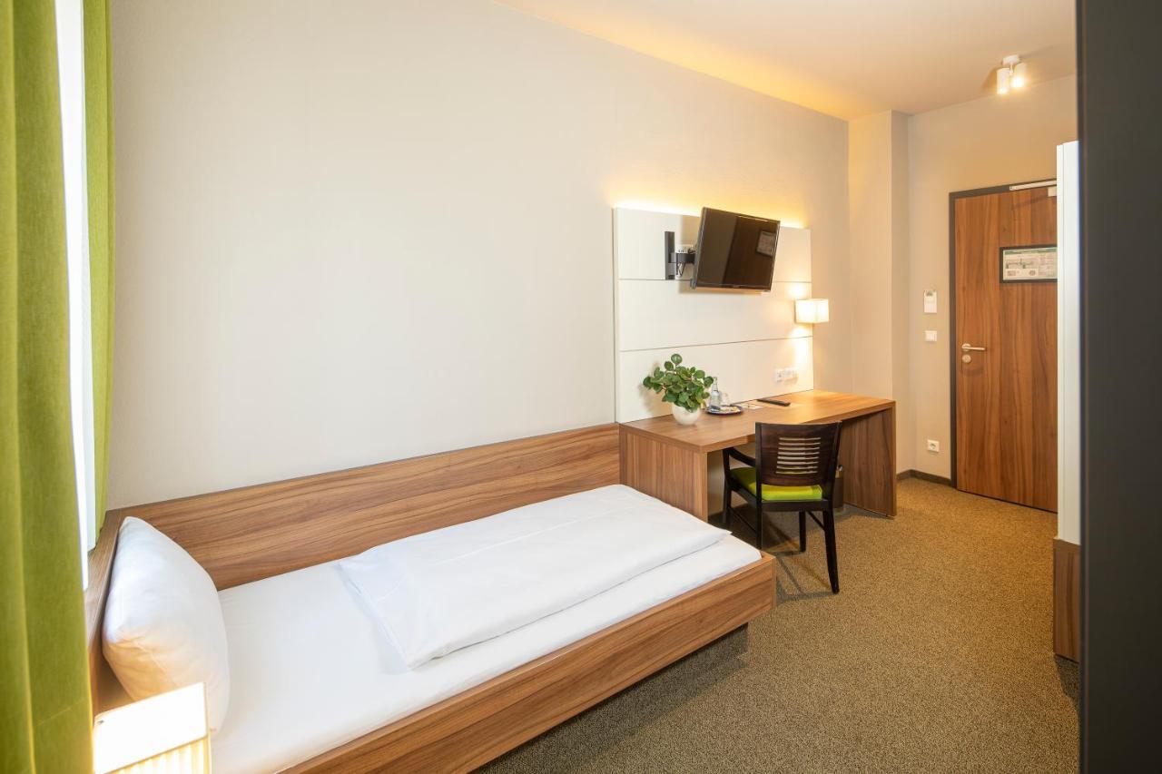 Joesepp'S Hotel Am Hallhof Memmingen Kültér fotó